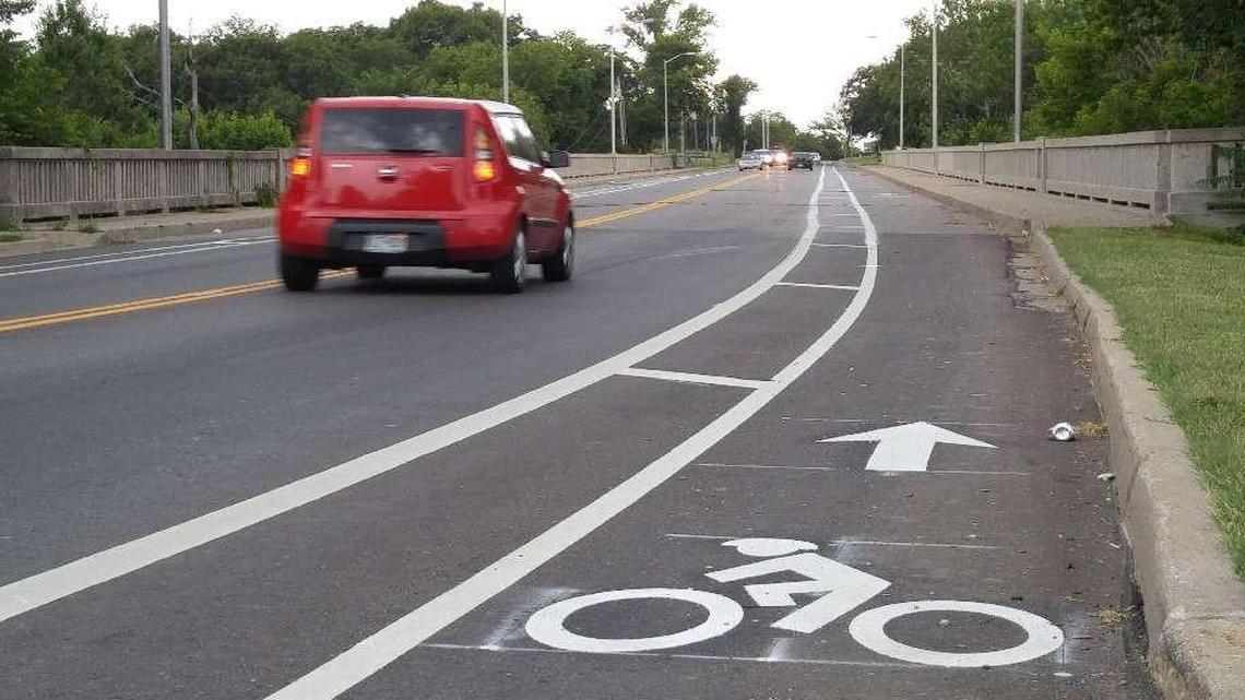 The Kansas City Council advanced a resolution ahead of Tuesday’s bonds election that calls on the city to emphasize “complete streets” for drivers, walkers and cyclists as it completes road and sidewalk projects.