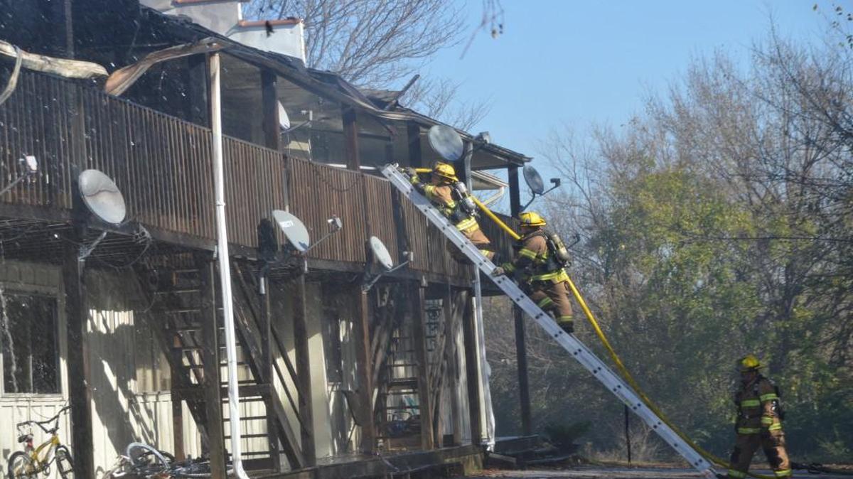 An explosion Monday morning at a Lee’s Summit apartment building brought fire crews to the scene. The building is in the 2400 block of Southeast Missouri 291.