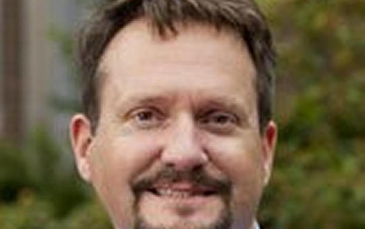 Former UMKC business professor Richard Arend says he was fired for exposing wrongdoing.