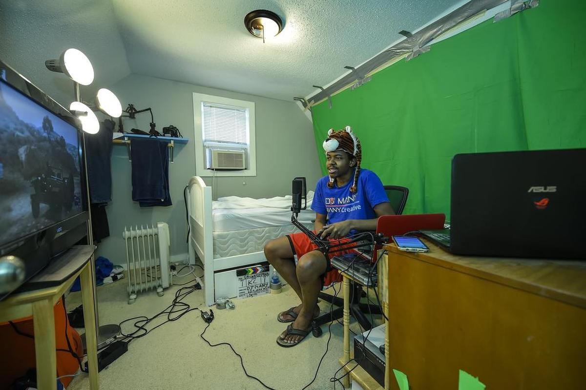 In 2016, Emanuel Thomas, aka DJ Many, lived and worked in the Startup Village to grow his multimedia career. He now lives in Georgia and has more than 450,000 followers each on Instagram and Twitter.
