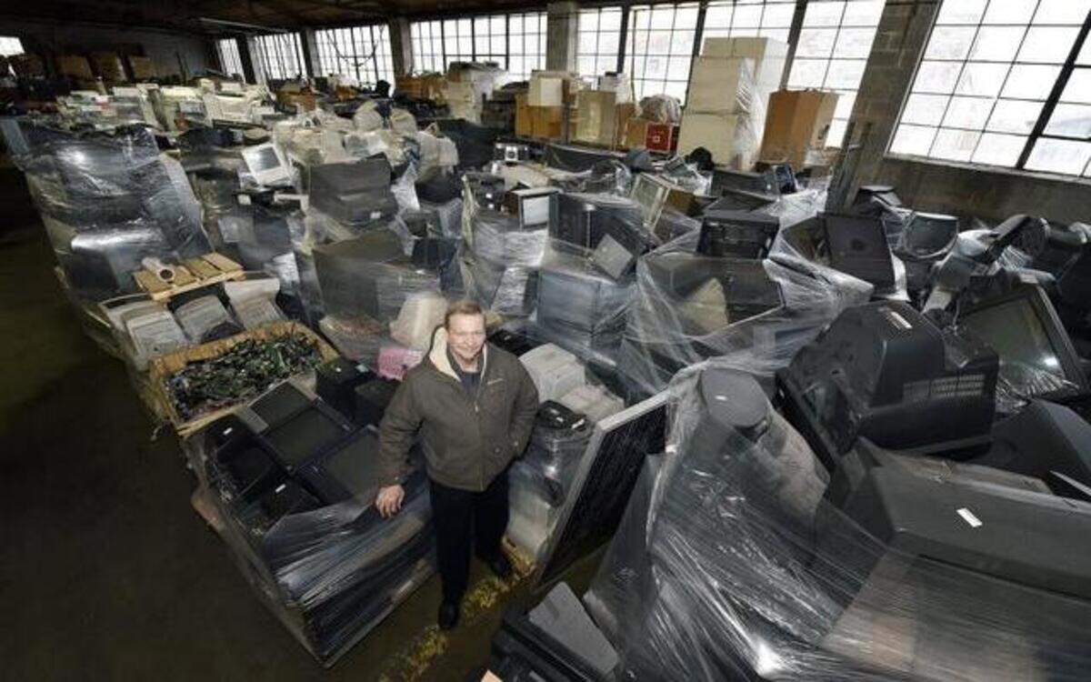 “We’ve seen quite a few people with their massive TV tubes the last couple of days,” said Surplus Exchange executive director Bob Akers, who was surrounded by pallets of discarded electronics last week. <252><252>