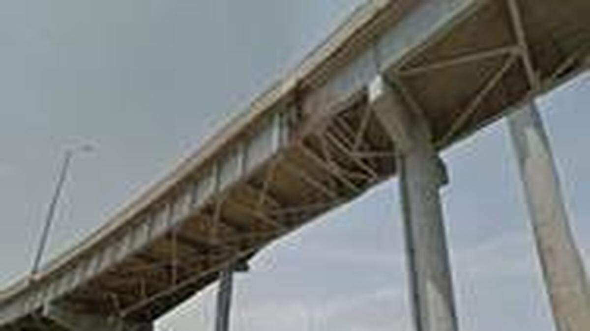 
The ramp bridge from eastbound I-70 to southbound I-35 has been closed.
