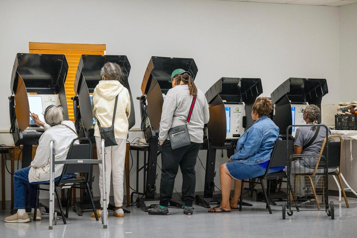 Early voting at the Palestine Senior Center in Kansas City. As Amendment 3 supporters seek votes, Kansas City may prove crucial to the measure’s path to victory.