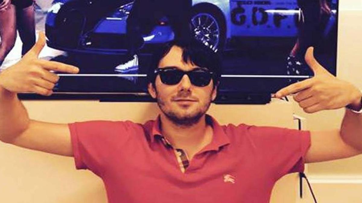 
Former hedge fund manager Martin Shkreli, CEO of a startup company called Turing Pharmaceuticals, is being criticized by lawmakers and the general public after dramatically raising the price overnight of a 62-year-old drug that treats toxoplasmosis.
