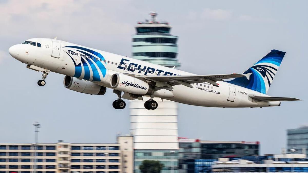 This August 21, 2015 photo shows an EgyptAir Airbus A320 with the registration SU-GCC taking off from Vienna International Airport, Austria. Egyptian aviation officials said on Thursday, May 19, 2016, that an EgyptAir plane with the registration SU-GCC, traveling from Paris to Cairo with 66 passengers and crew on board crashed off the Greek island of Karpathos.