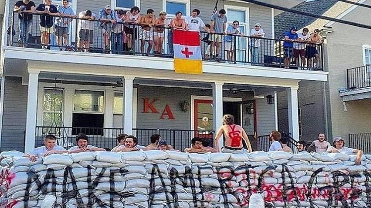 The Kappa Alpha Order fraternity chapter at Tulane University ticked off a lot of people this week after building a wall of sandbags with Donald Trump’s motto, “Make America Great Again.”