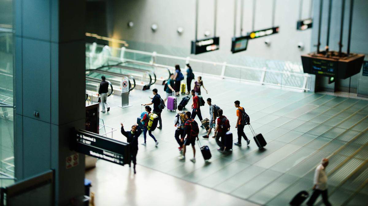 An airport passenger from Ghana attempted to smuggle nearly 100 invasive snails into the United States, officials said.