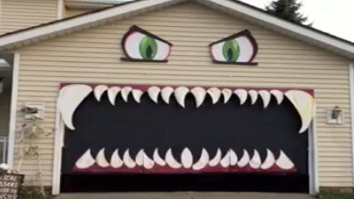 This garage door in Cleveland, Ohio, has attracted millions of viewers on Facebook.
