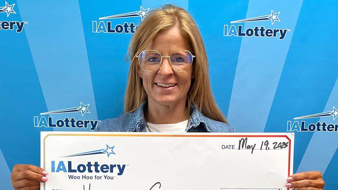 Heather Cole, of Fort Dodge, won a $100,000 lottery prize.