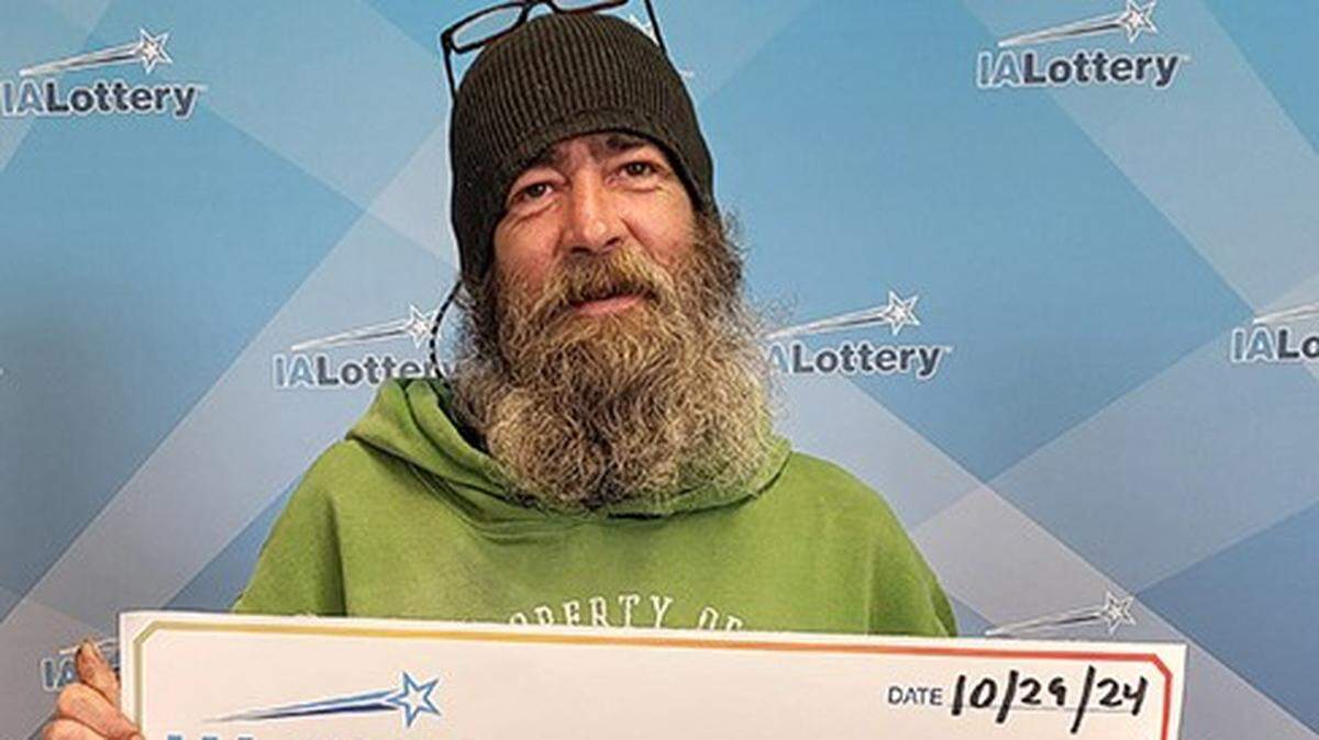 An Iowa man won a top prize after buying a Christmas movie-inspired lottery ticket.