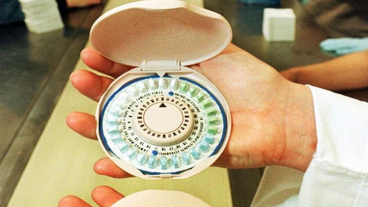 A new generation of apps and websites is making it possible for women to buy birth control without ever having to visit a doctor.