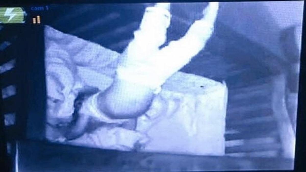 Mikaela Long freaked out when she saw her baby niece doing this while she was asleep the other night. Long’s tweet, which included this photo, has been retweeted more than 56,000 times.