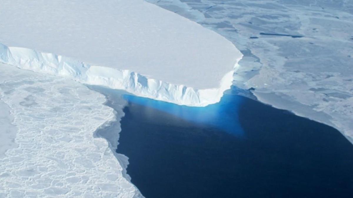 The Thwaites Glacier in West Antarctic.