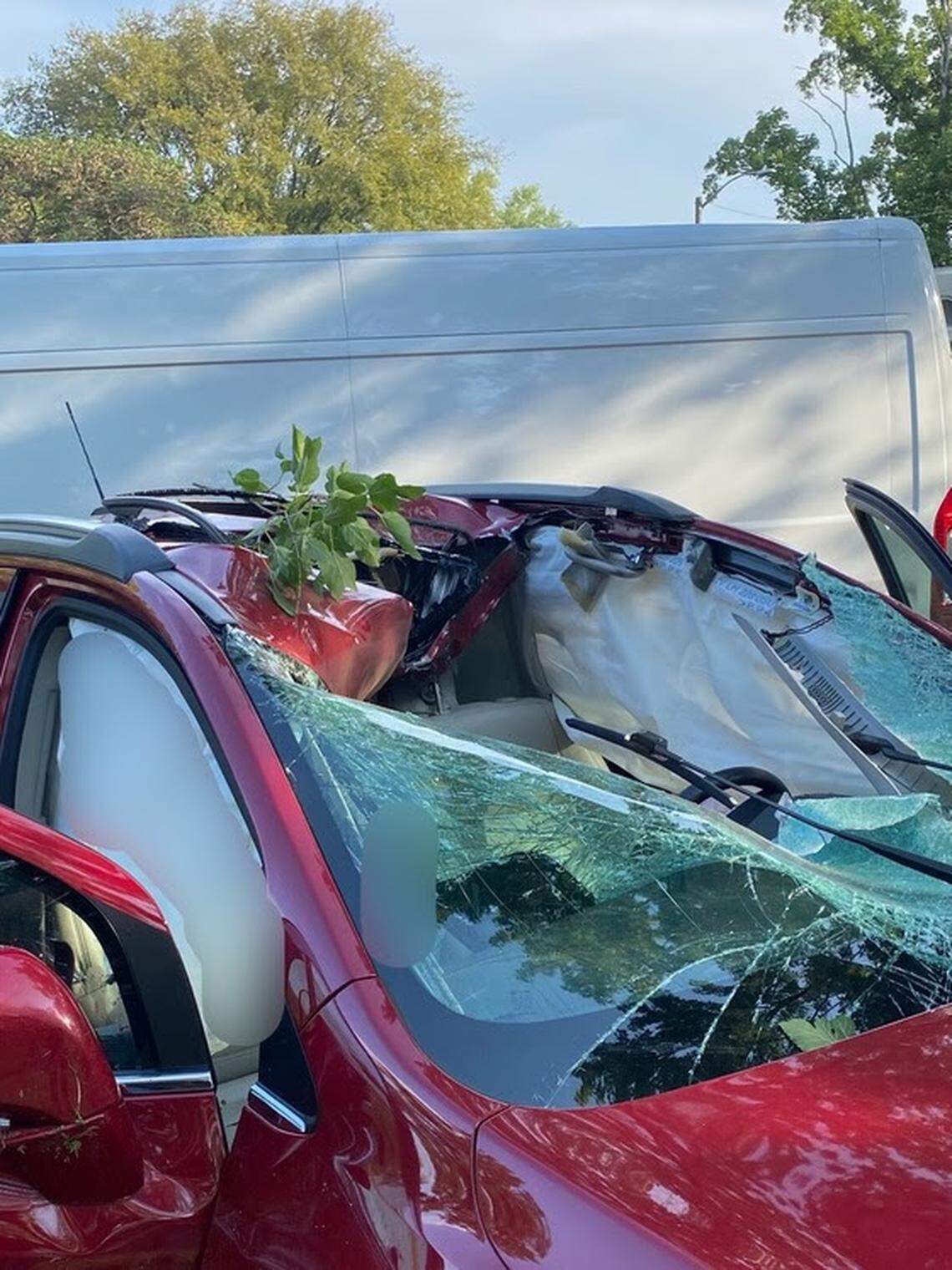 Photo of the wrecked car