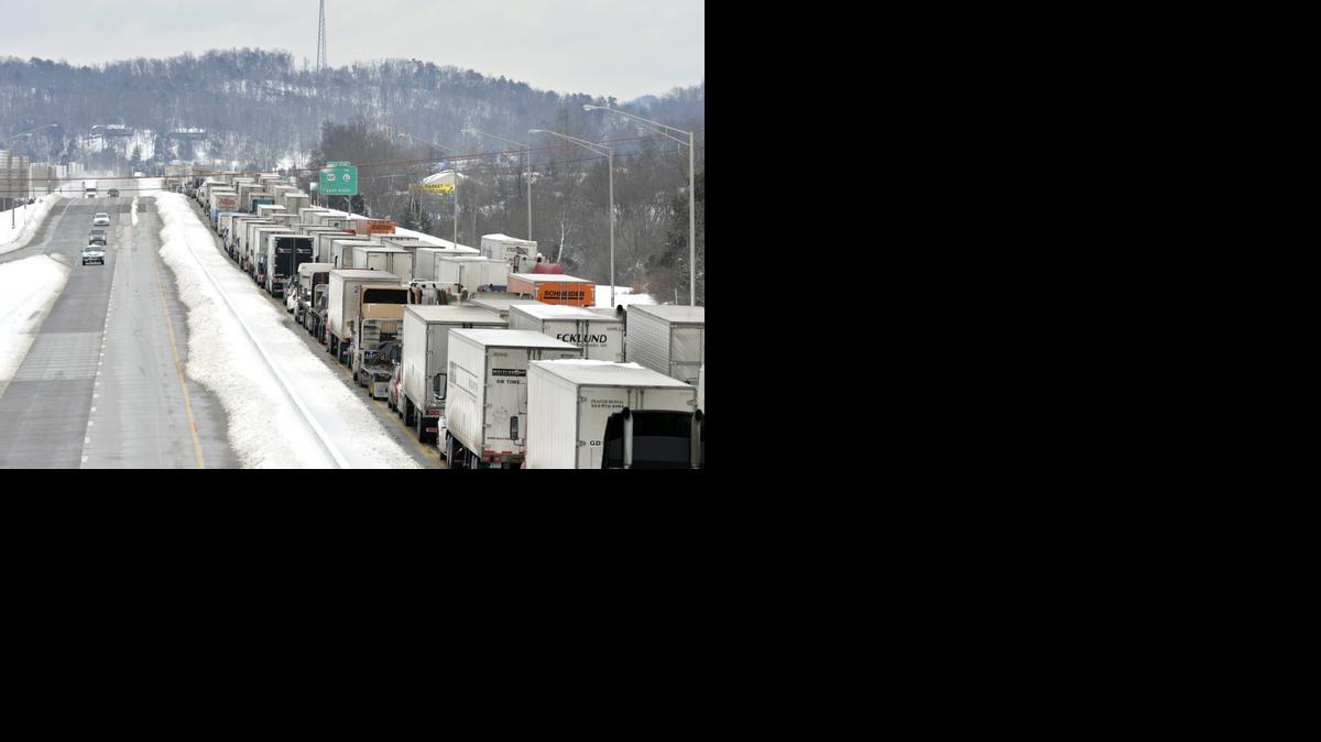 
Traffic backs up more than 50 miles on Interstate 65 south of Louisville
