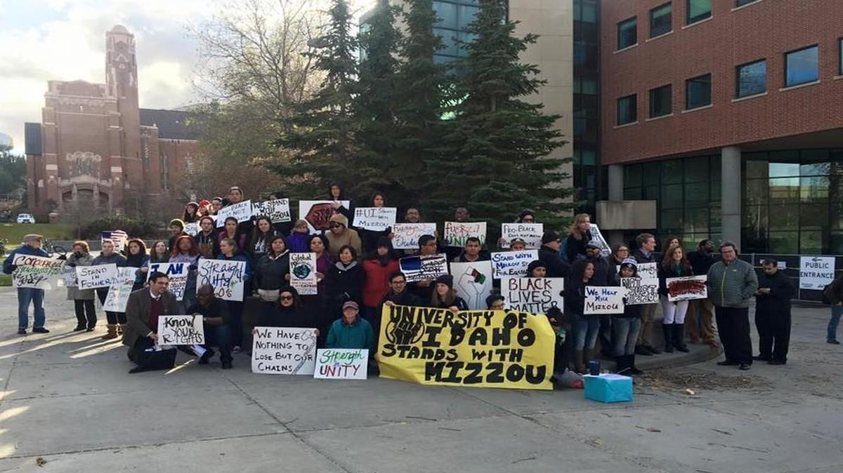 Students at the University of Idaho tweeted this photo of solidarity to fellow protesters at the University of Missouri.