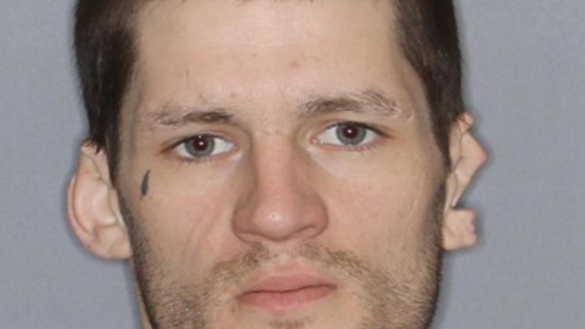 New Zealand authorities are looking for 29-year-old Lucas William Vincent, who failed to appear in court last week on an assault charge.