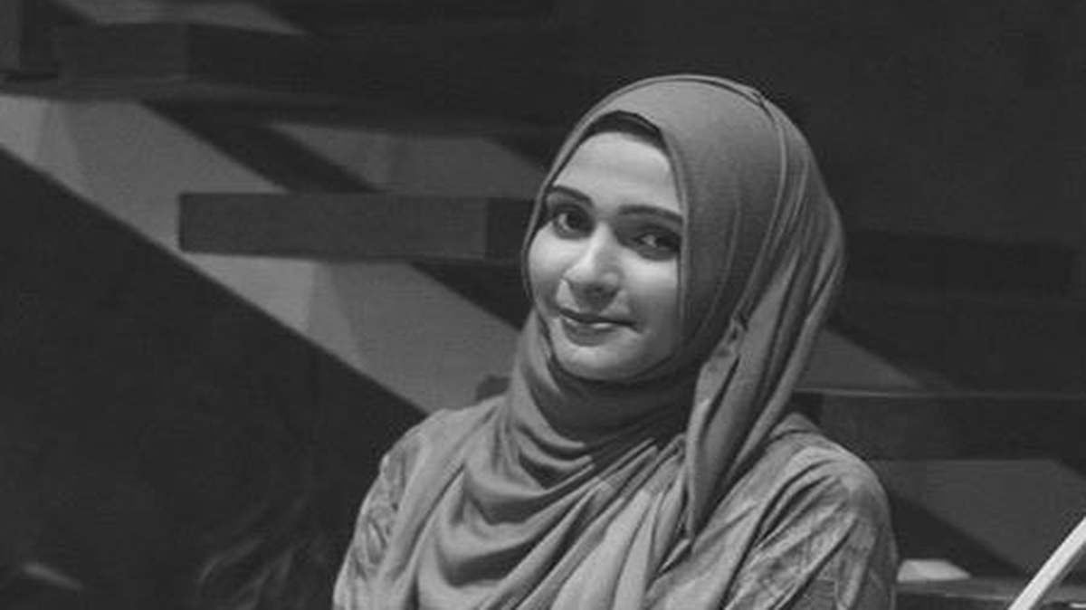 A campaign against a proposal to allow wife-beating in Pakistan has gone viral under the Twitter hashtag #TryBeatingMeLightly. It features Pakistani women saying exactly what they think of the proposal.