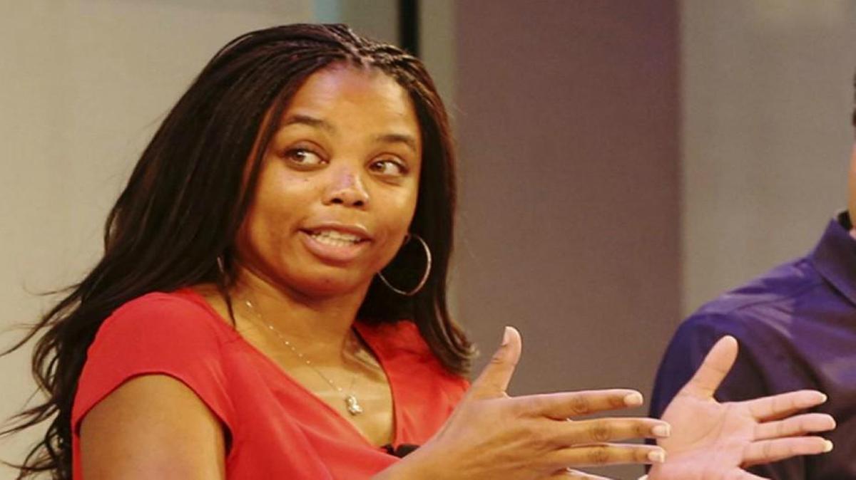 Jemele Hill, co-host of ESPN’s “SportsCenter,” started a Twitter debate and got slapped on the wrist by her employer when she referred to the president as a “white supremacist.”