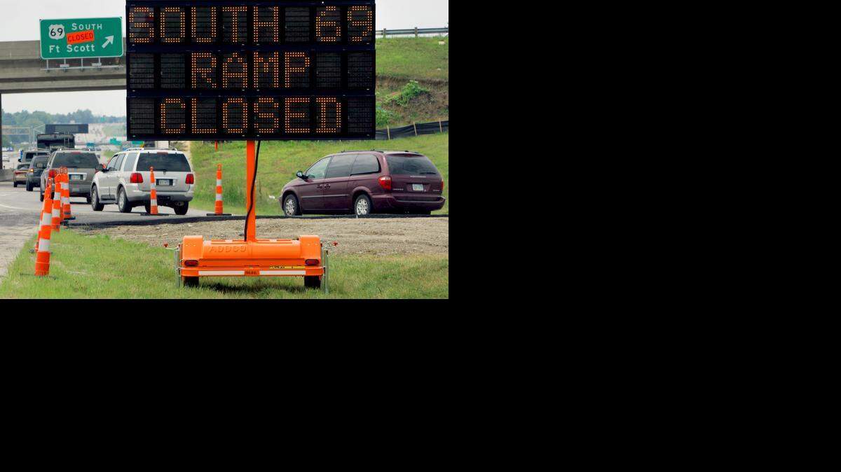 
The Kansas Department of Transportation plans to delay about $300 million in unspecified maintenance projects to account for Gov. Sam Brownback’s proposal to move millions out of the agency to help balance the budget.
