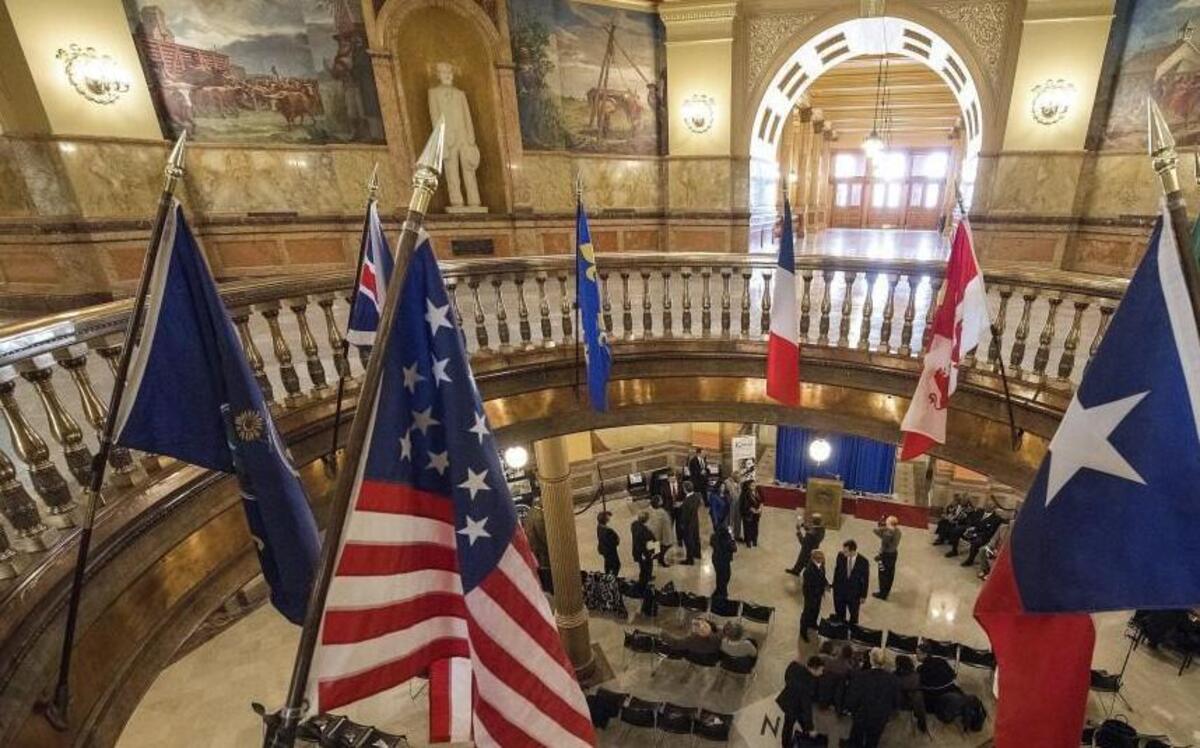 The Kansas Senate appears poised to vote to expand Medicaid three days after a congressional plan that would have barred more states from expanding the program fell apart. The uncertainty of the future of the program, which provides health coverage to low-income and disabled Kansans, had been a major talking point used by opponents of expansion.