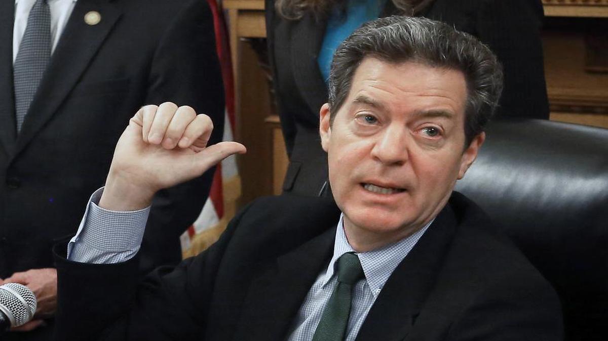 
Gov. Sam Brownback’s spokeswoman said the governor would instead meet with legislative leaders Friday evening before unveiling the plan this weekend.
