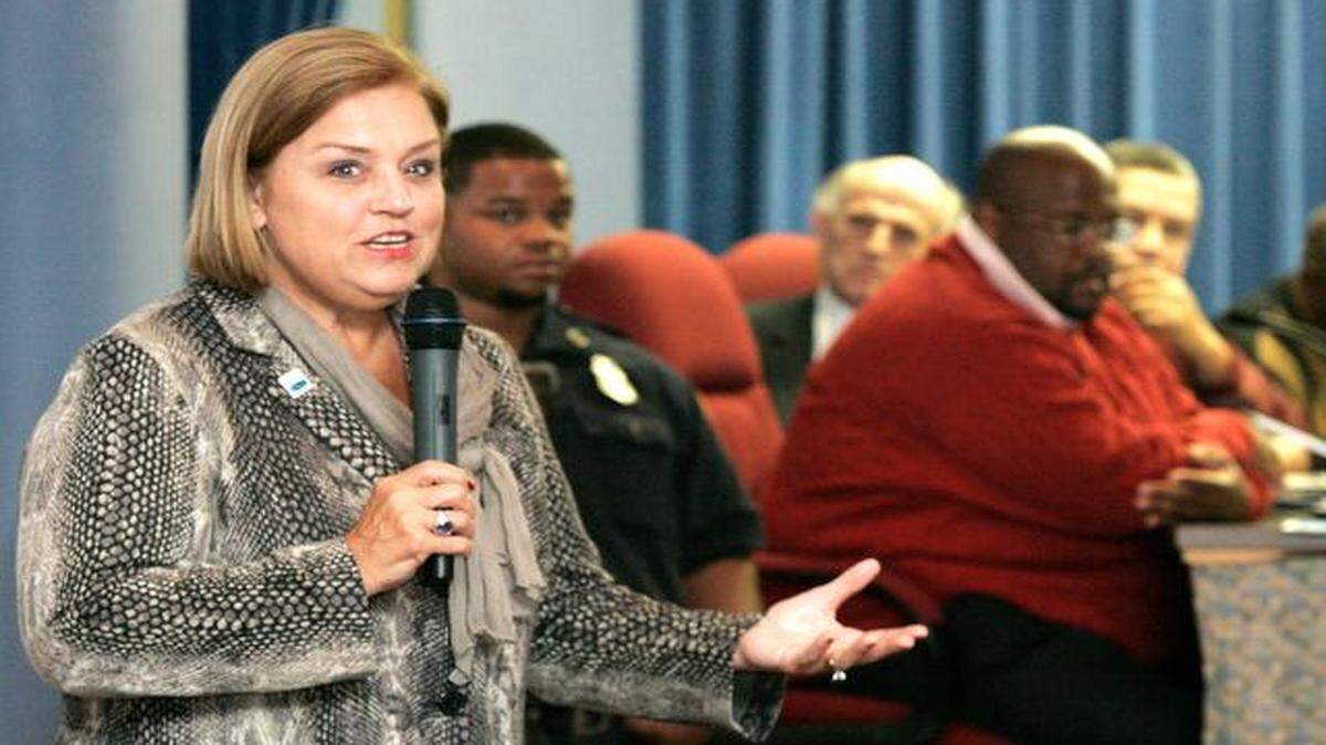 
Missouri Education Commissioner Chris Nicastro spoke to the Kansas City school board in 2011.
