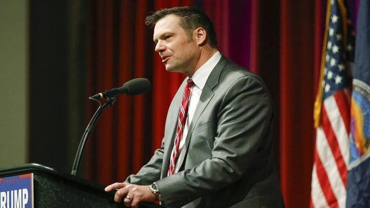 A Shawnee County judge extended the injunction against Kris Kobach’s plan to create a dual-tiered voter registration system.