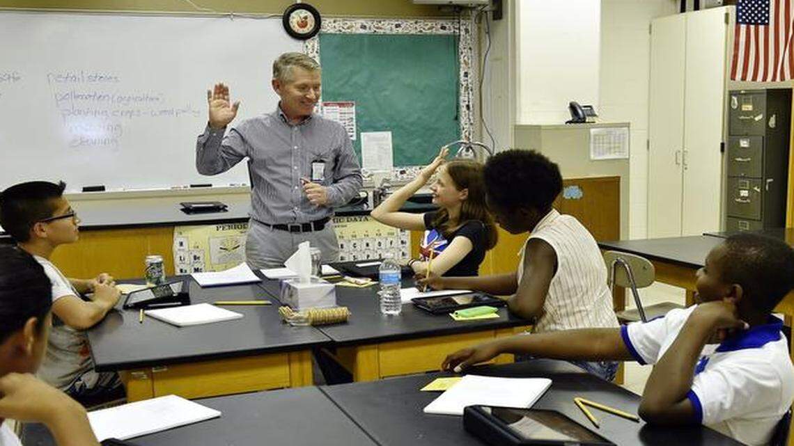 
The anti-tenure group Teach Great said Tuesday that it will not pursue an election campaign for a Missouri constitutional amendment that would end some teacher job protections.


