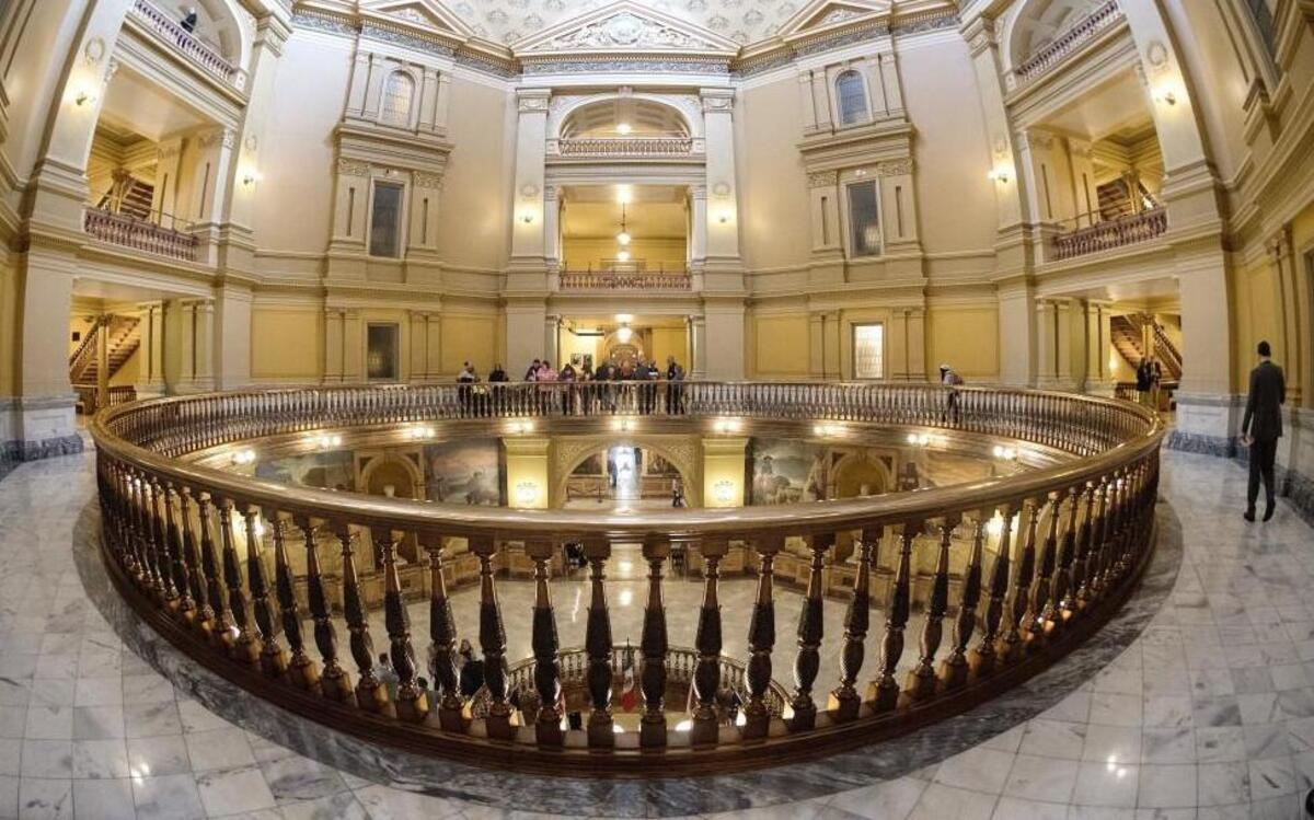 Inside the Kansas Capitol this week, Democrats and Republicans tried to come together in a common ground caucus.