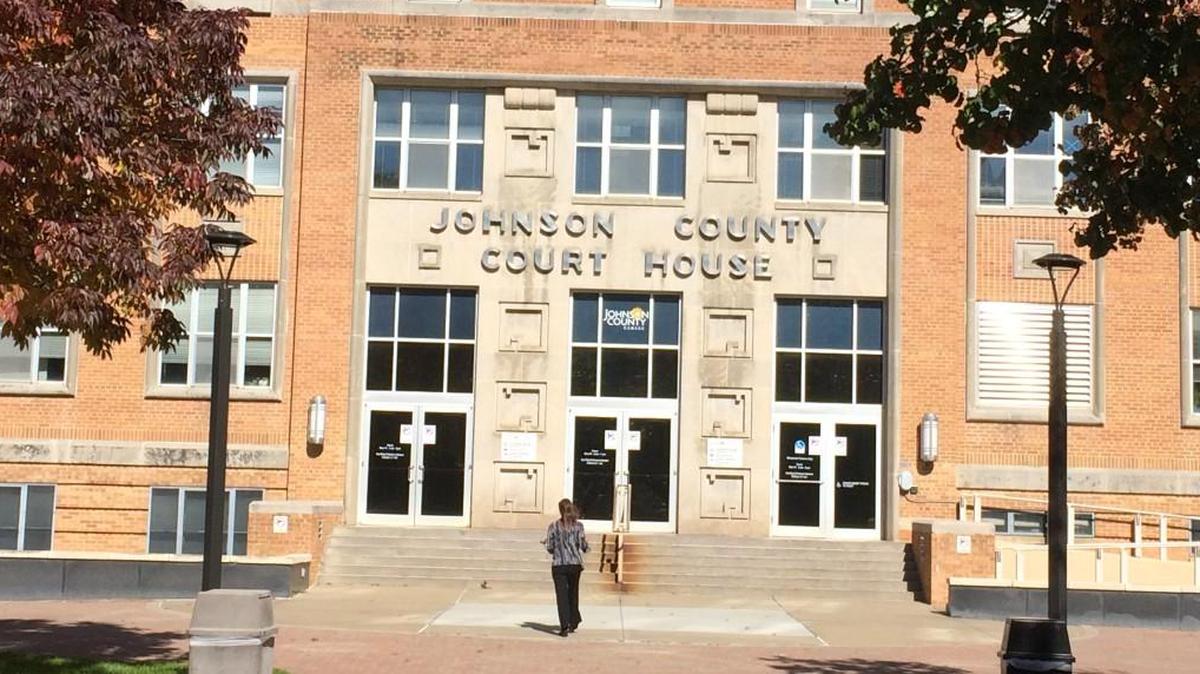 The new courthouse will be built across Santa Fe Street directly north of this existing courthouse building.