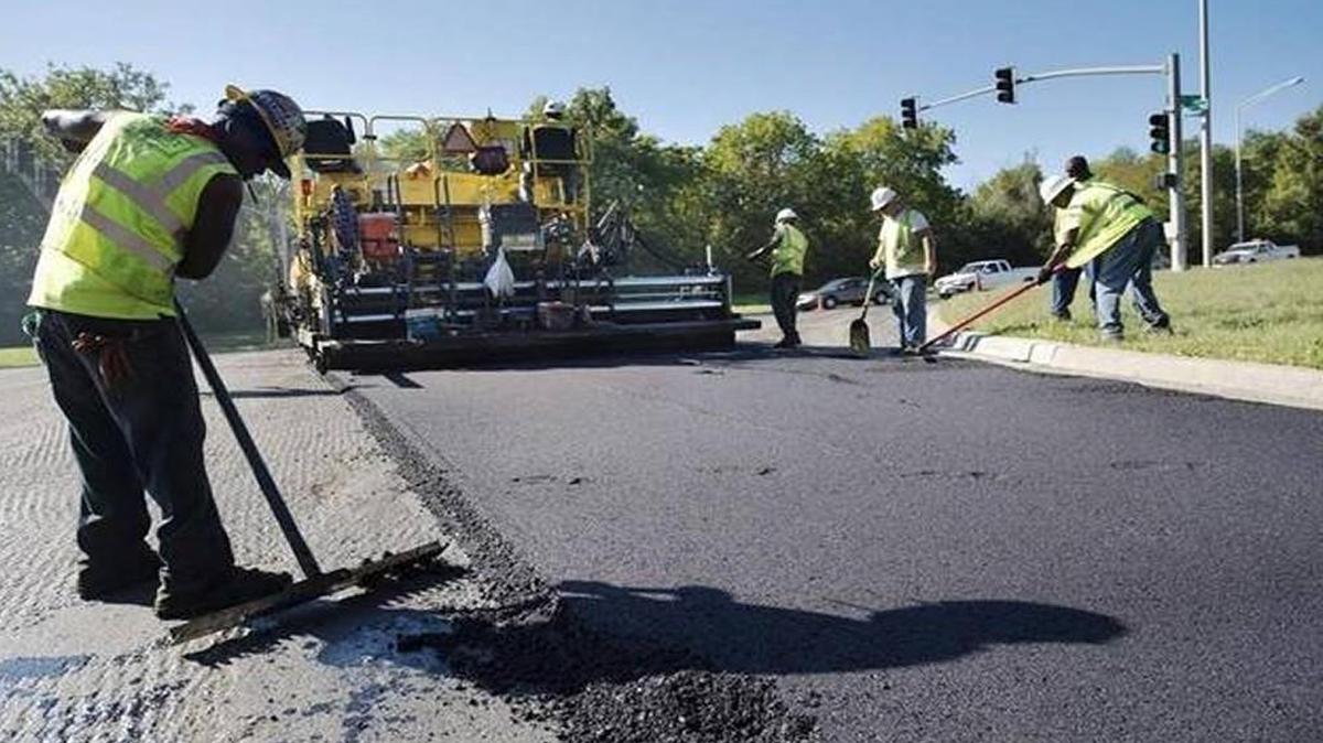 City Council members had their first public debate Thursday over proposed first-year projects for Kansas City’s $800 million in general obligation bonds voters approved April 4.