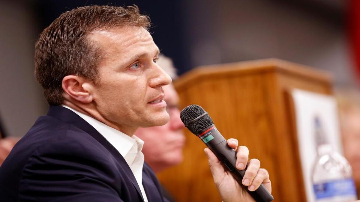 Missouri Republican gubernatorial candidate Eric Greitens was the target of some attacks during Thursday’s debate with rivals in Columbia.