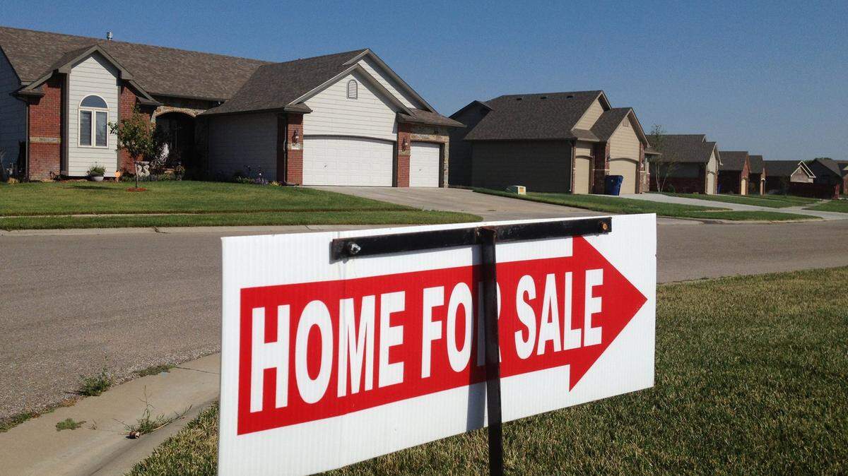 Home sales have been slow across Central Kentucky, according to the latest update from Bluegrass Realtors. Here’s what to know about the market.