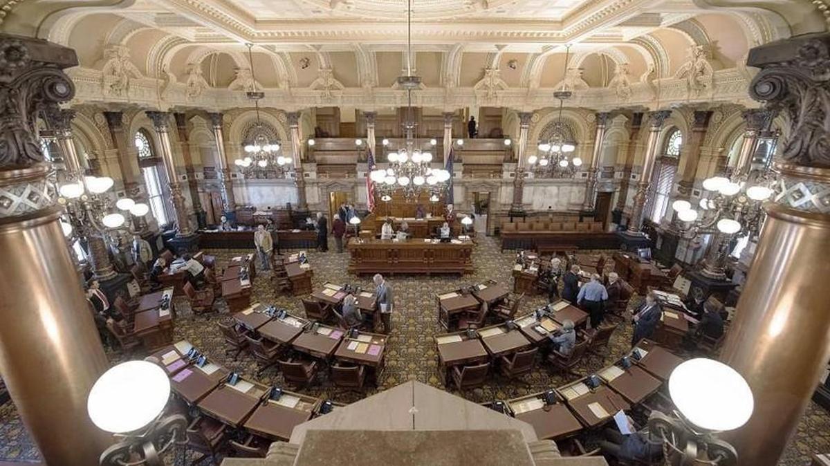 Gov. Sam Brownback’s latest bid to change the way people are taxed in Kansas struggled to find support Thursday in the Senate.