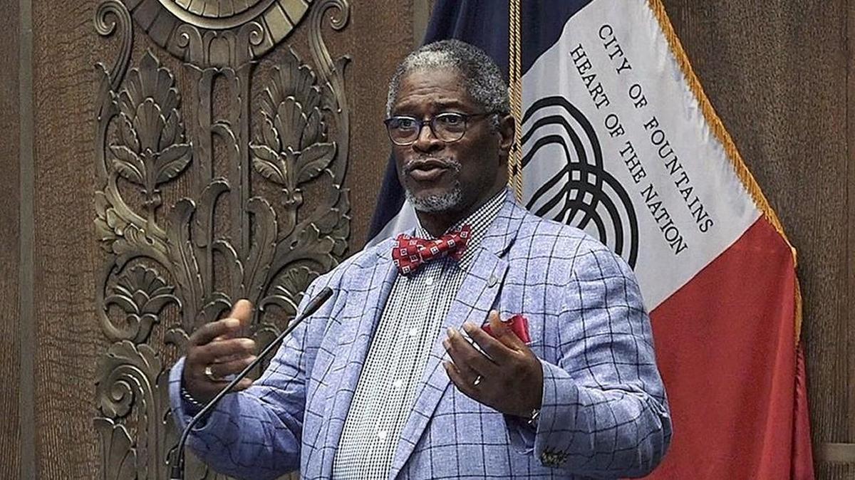Kansas City Mayor Sly James earlier this year expresses his opinion on the vote to go ahead with a selection committee’s recommendation to approve Maryland-based Edgemoor as designer and builder of a new $1 billion terminal at Kansas City International Airport.