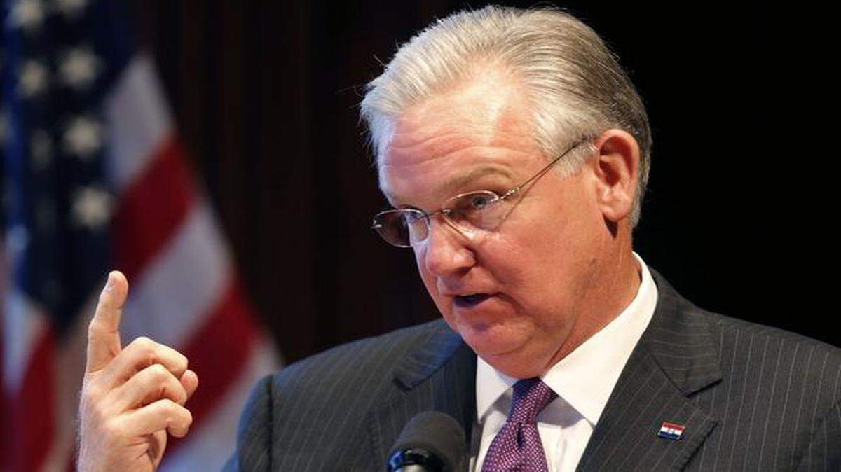 
Gov. Jay Nixon 
