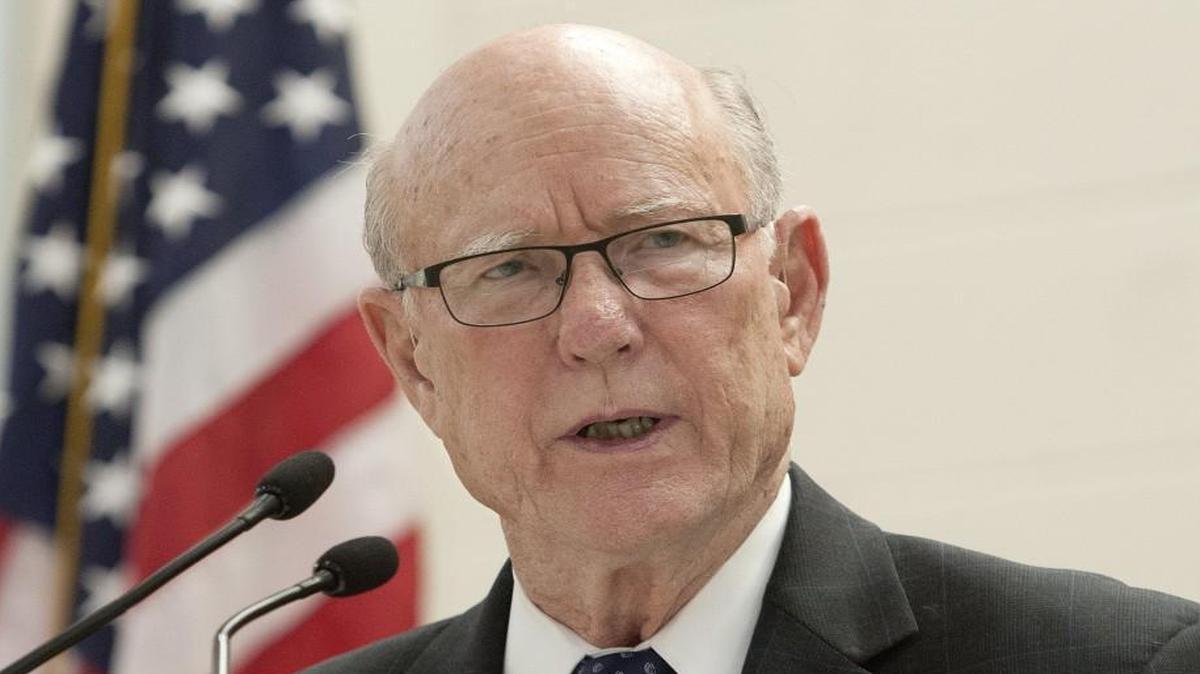 U.S. Sen Pat Roberts took to Twitter to say he deeply regretted his comments about mammograms and calling them essential to women’s health.