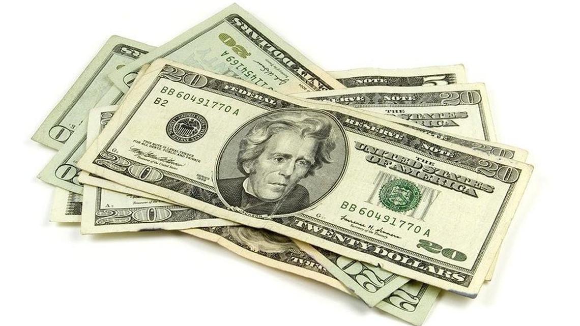 The two candidates for Kansas City mayor who are not on the City Council had an active last quarter of 2017.