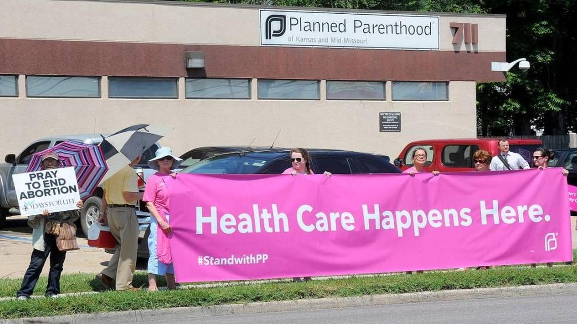 Planned Parenthood organizations that operate in Missouri had previously announced an expansion of abortion services to Kansas City, Columbia, Joplin and Springfield after a judge halted a state law restricting the practice. A bill passed Tuesday may put that expansion at risk. Here, supporters and opponents of abortion rights demonstrated in July 2015 outside Planned Parenthood in Columbia.