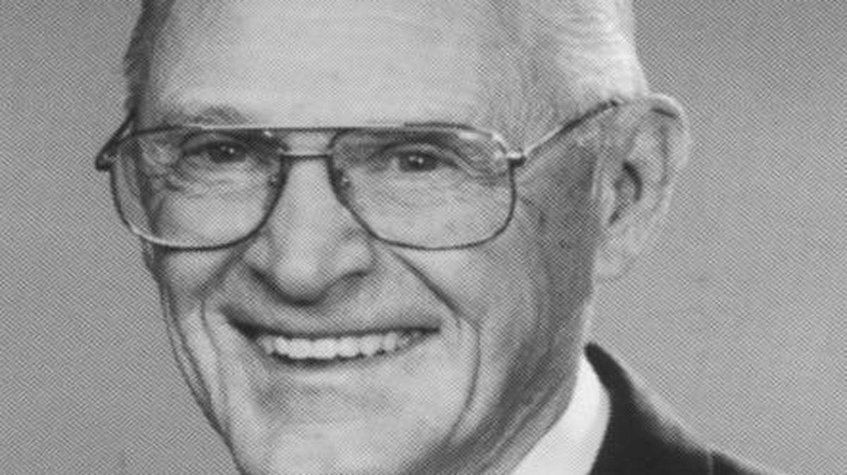 
During his 24 years in Kansas City, Kan., O.L. Plucker guided a bond election that resulted in 10 new school buildings, and he led the district through a court-ordered desegregation plan. The Sumner Academy of Arts and Science was a product of that plan.

