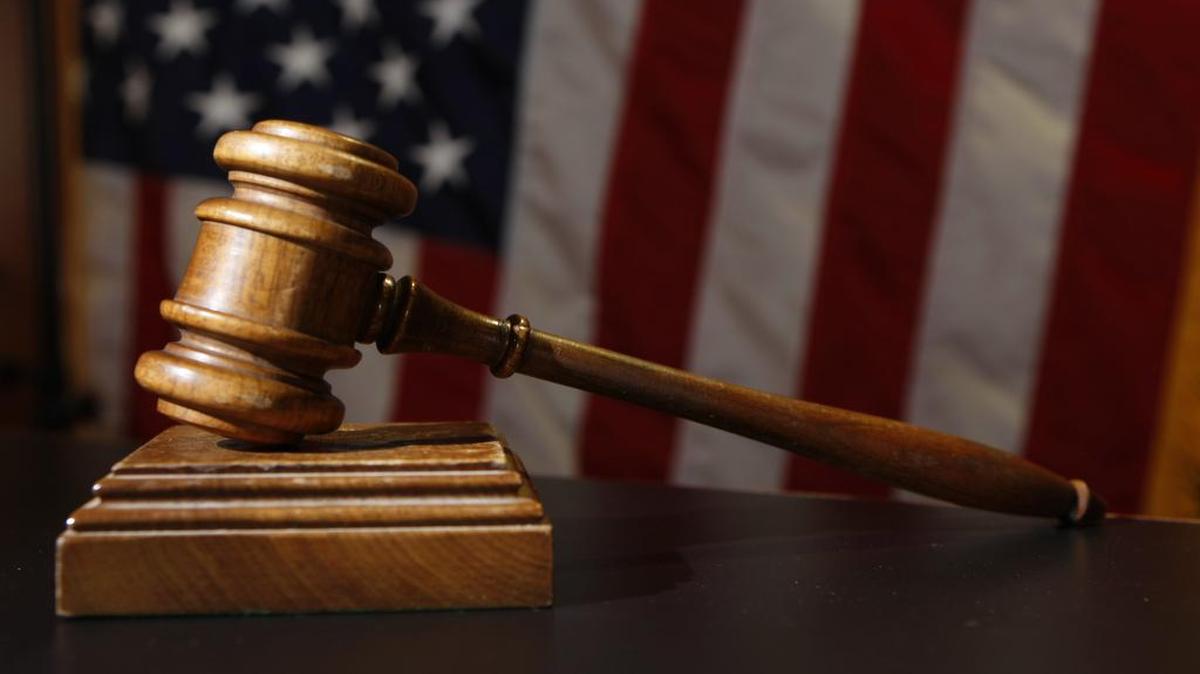 
It’s unconstitutional for the Kansas Legislature to threaten the funding of the entire state court system, judges say in challenging a law passed earlier this year.

