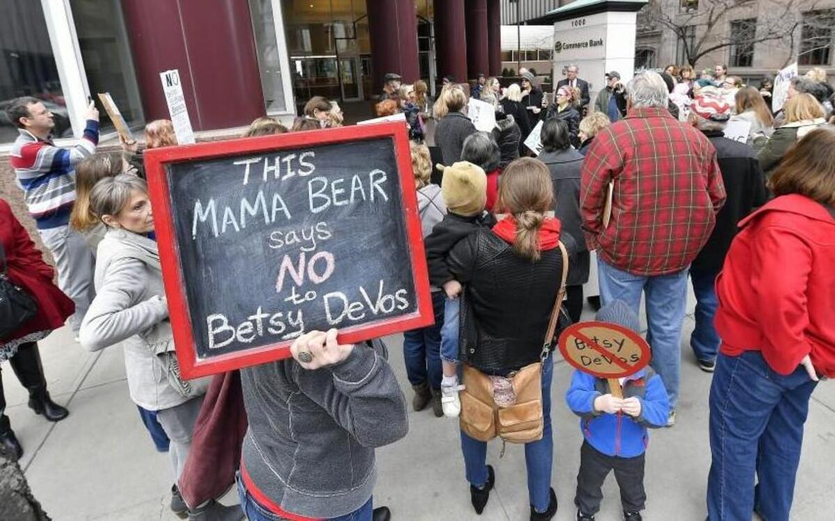 Protesters gathered outside Sen. Roy Blunt’s Kansas City office earlier this week in opposition to Betsy DeVos heading the U.S. Department of Education. Blunt is supporting her appointment.