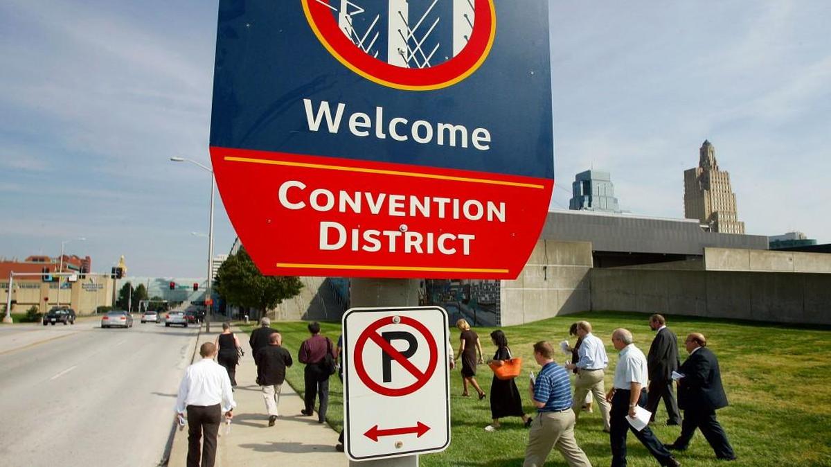 The Kansas City Council voted to move forward with plans for a convention hotel and reject petitions to put the project to a public vote.