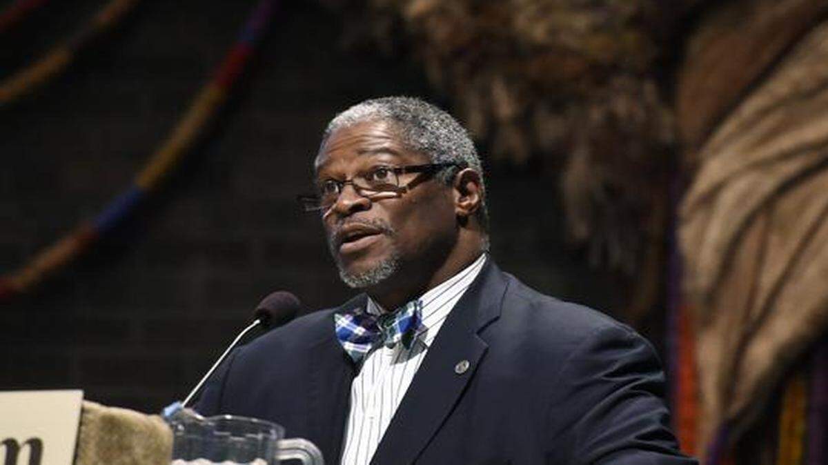 
After Mayor Sly James scolded critics for not having all the facts about spending proposals, Kansas City put the Rumor Page on its website to help clear up misinformation. But some say the site is slanted.
