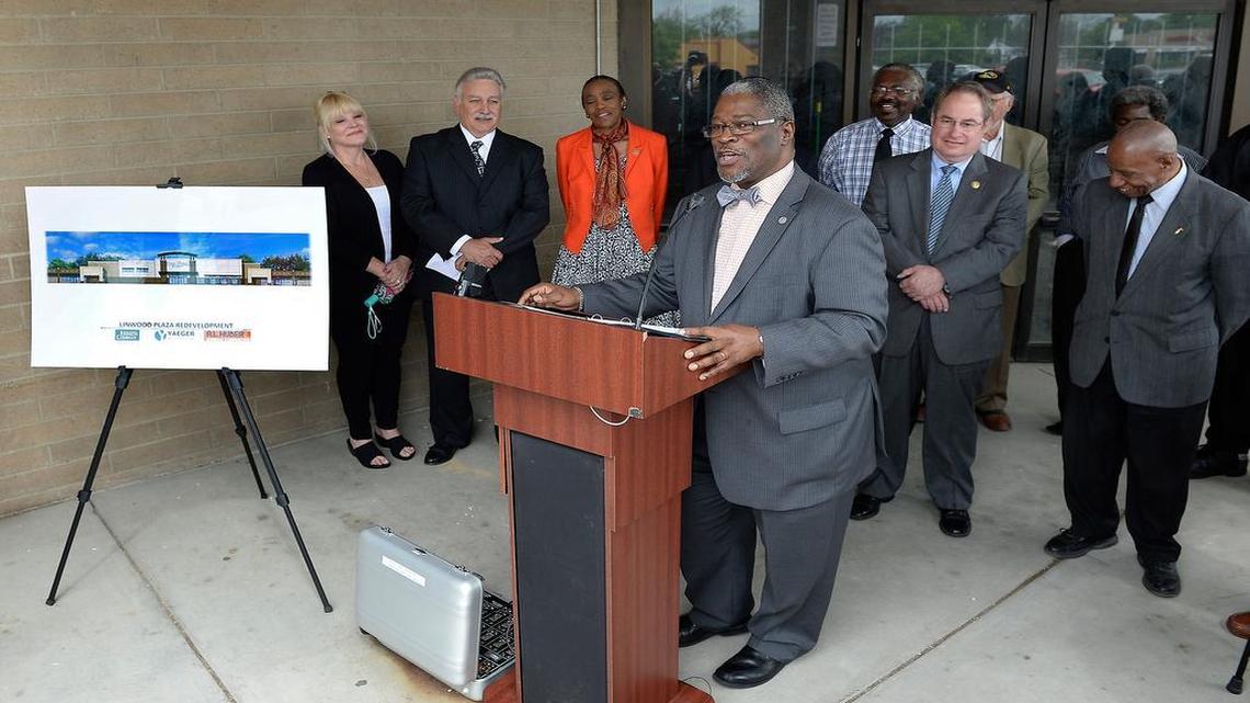 
Members of the City Council and community leaders joined Kansas City Mayor Sly James on Wednesday in announcing redevelopment plans for the Linwood Shopping Center. The center, which the city purchased for $950,000, will open a Sun Fresh market in mid-2016.


