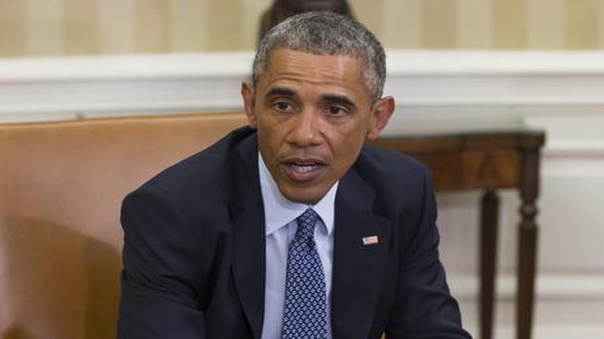 
President Barack Obama speaks during a meeting with the executive committee of the National Governors Association Tuesday in the Oval Office 
