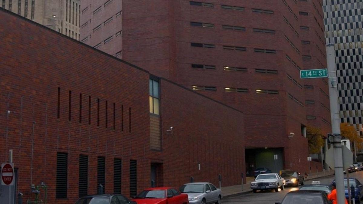 Since 2014, the FBI has been investigating allegations that guards used excessive force at the Jackson County Detention Center in downtown Kansas City. The detention center (at right) was the scene of a 2011 incident that went to trial this week.