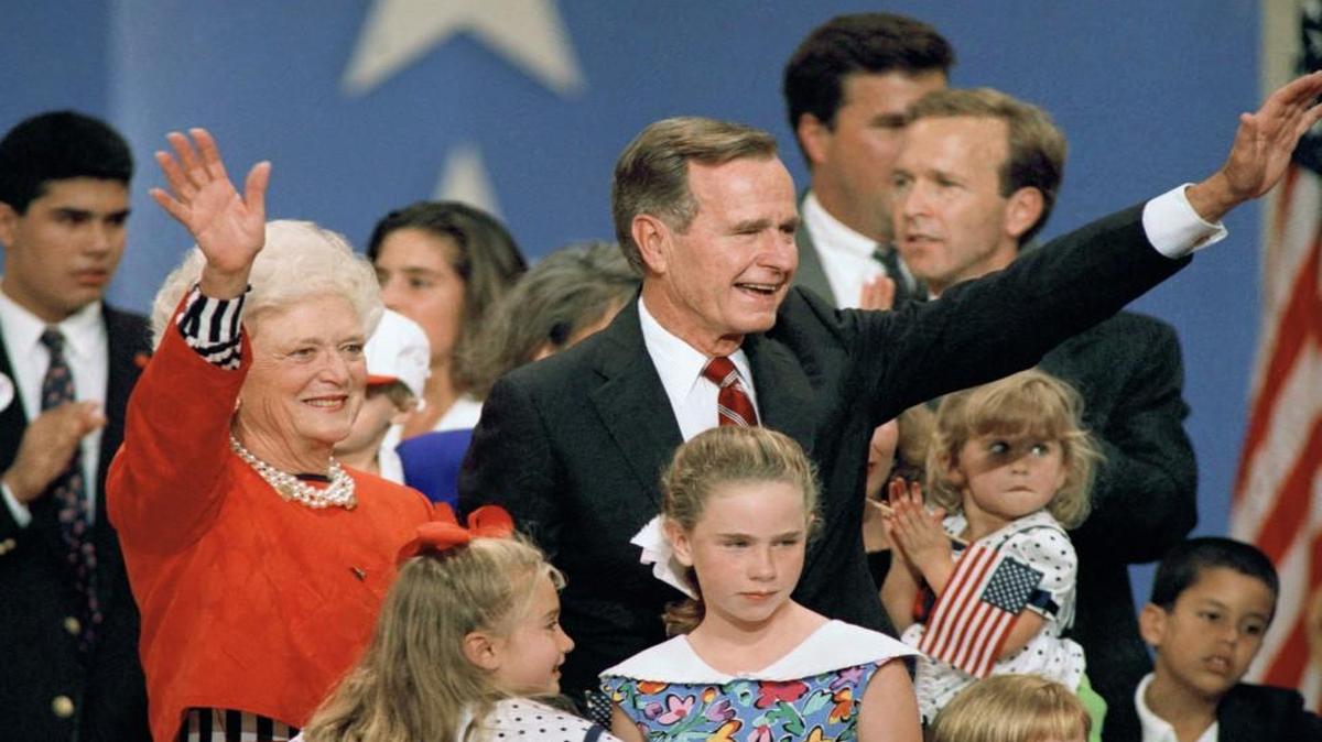 President George H.W. Bush and first lady Barbara Bush stood with their family on the podium at the Republican National Convention at the Houston Astrodome in 1992.