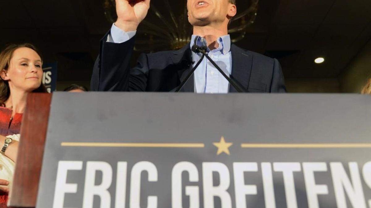 Missouri Republican gubernatorial candidate Eric Greitens speaks to a crowd of supporters at the DoubleTree Hotel Chesterfield, Tuesday, Aug. 2, 2016, in Chesterfield, Mo. Former Navy SEAL officer Greitens won the Republican primary for Missouri governor Tuesday after a hard-fought race in which he cast himself as a conservative outsider willing to use his military bravado to blow up perceived corruption in government.